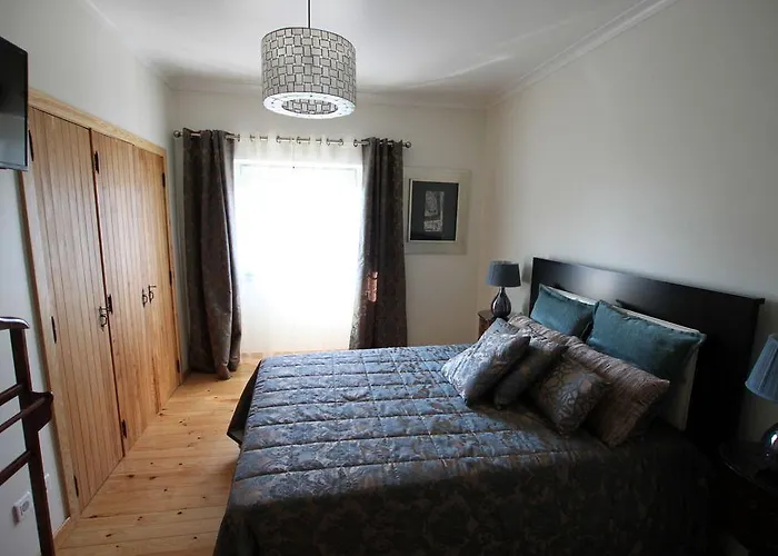 Solar De Sao Jacinto - *